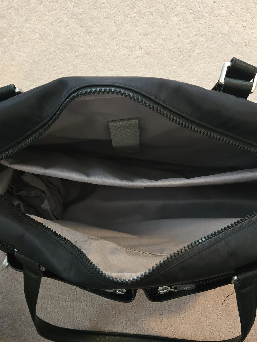 NWOT--Baggallini Large Shoulder Work Bag